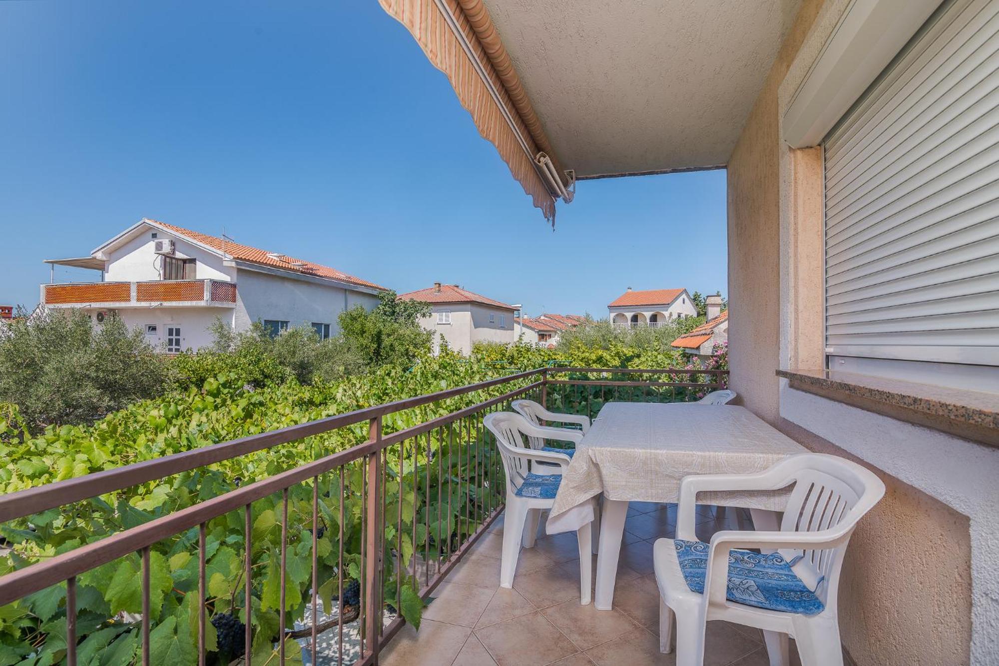 Apartments Bahar Krk Krk Town Exterior photo