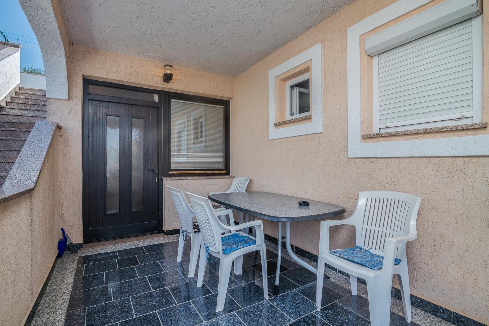 Apartments Bahar Krk Krk Town Room photo